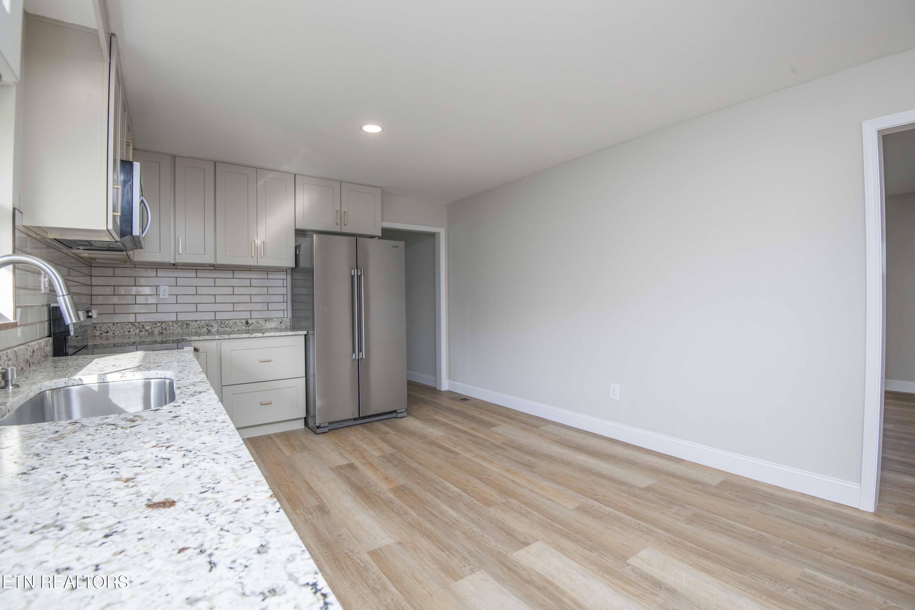 10732 Richland Road Mascot, TN 37806 - Photo 10 of 59 kitchen 4_1