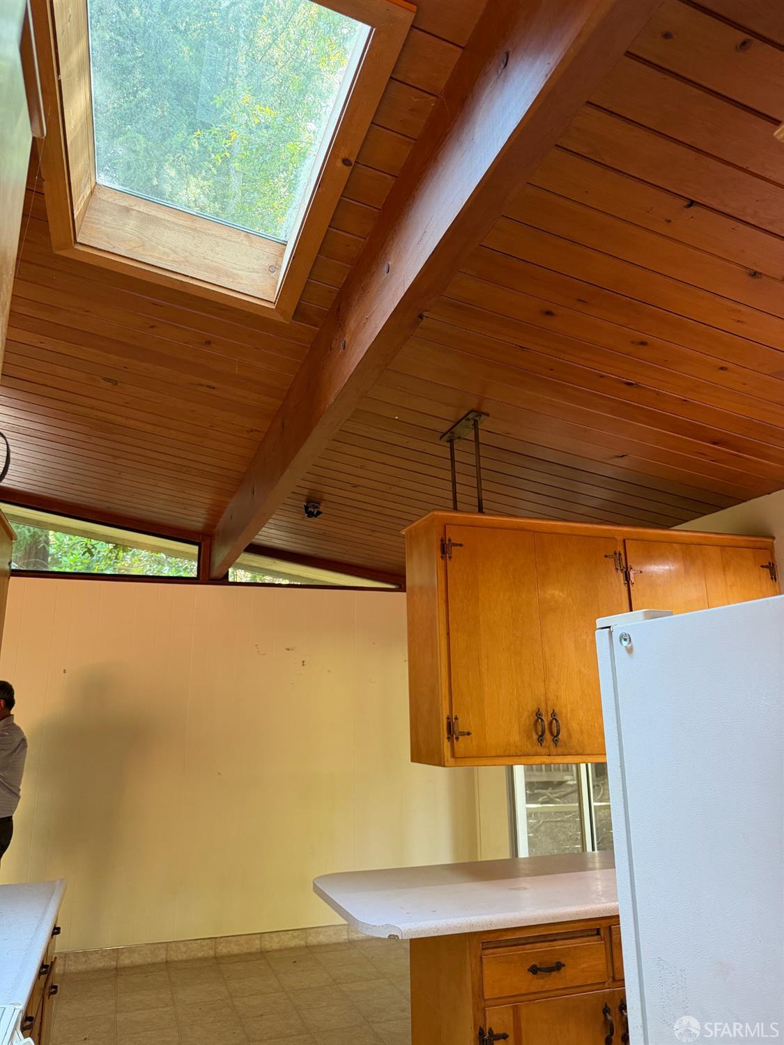 7101 Pinehaven Road Oakland, CA 94611 - Photo 17 of 45