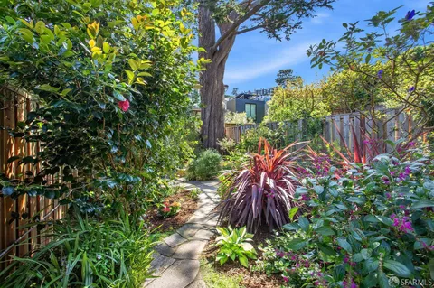 $1,295,000 | 561 28th Street, San Francisco, CA 94131