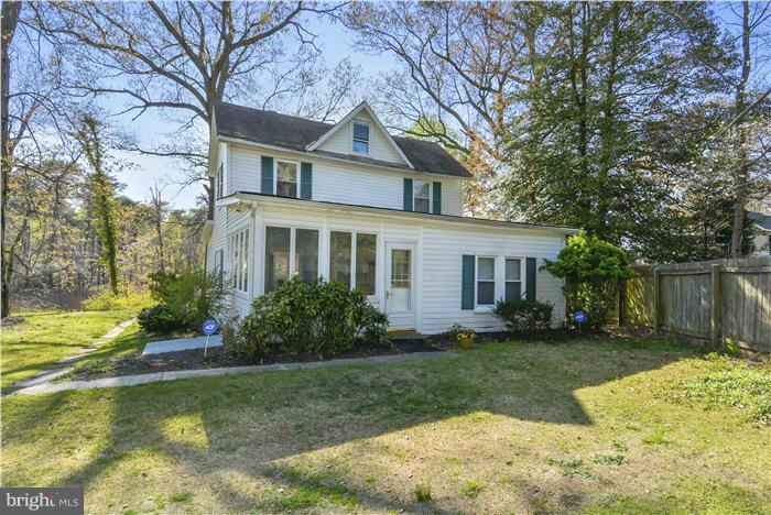 1413 Tar Point Road Pasadena, MD 21122 - Photo 2 of 29 Exterior (Front)