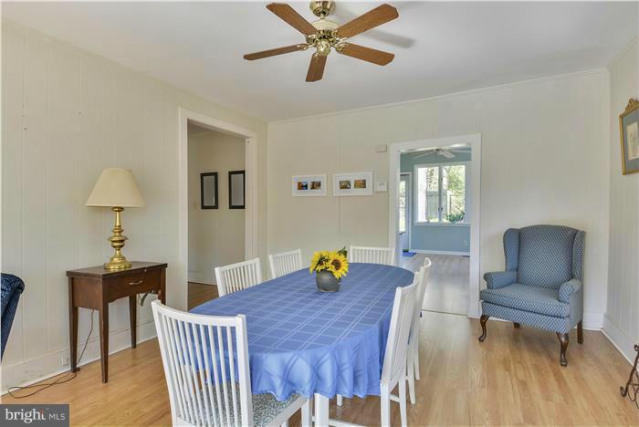 1413 Tar Point Road Pasadena, MD 21122 - Photo 12 of 29 Dining Room