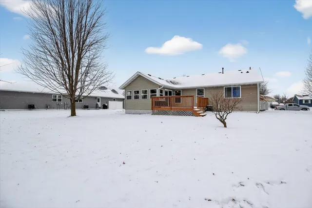 $359,900 | 52 Gunther Drive, Evansville, WI 53536