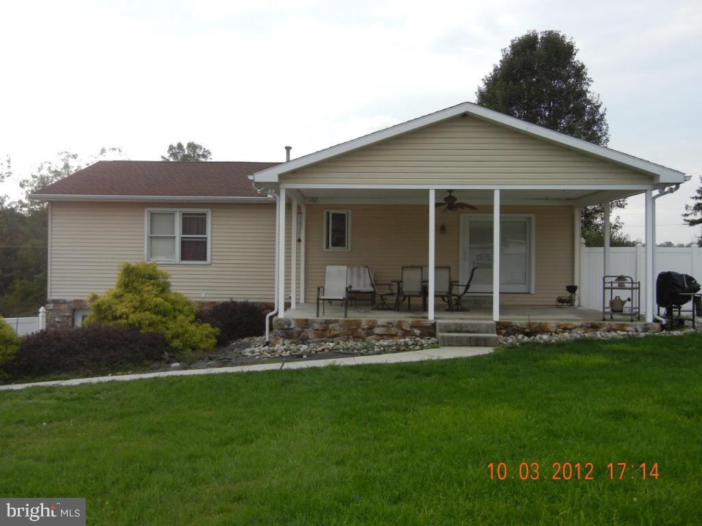 419 Hess Road Elizabethtown, PA 17022 - Photo 3 of 20 Gallery Image 3