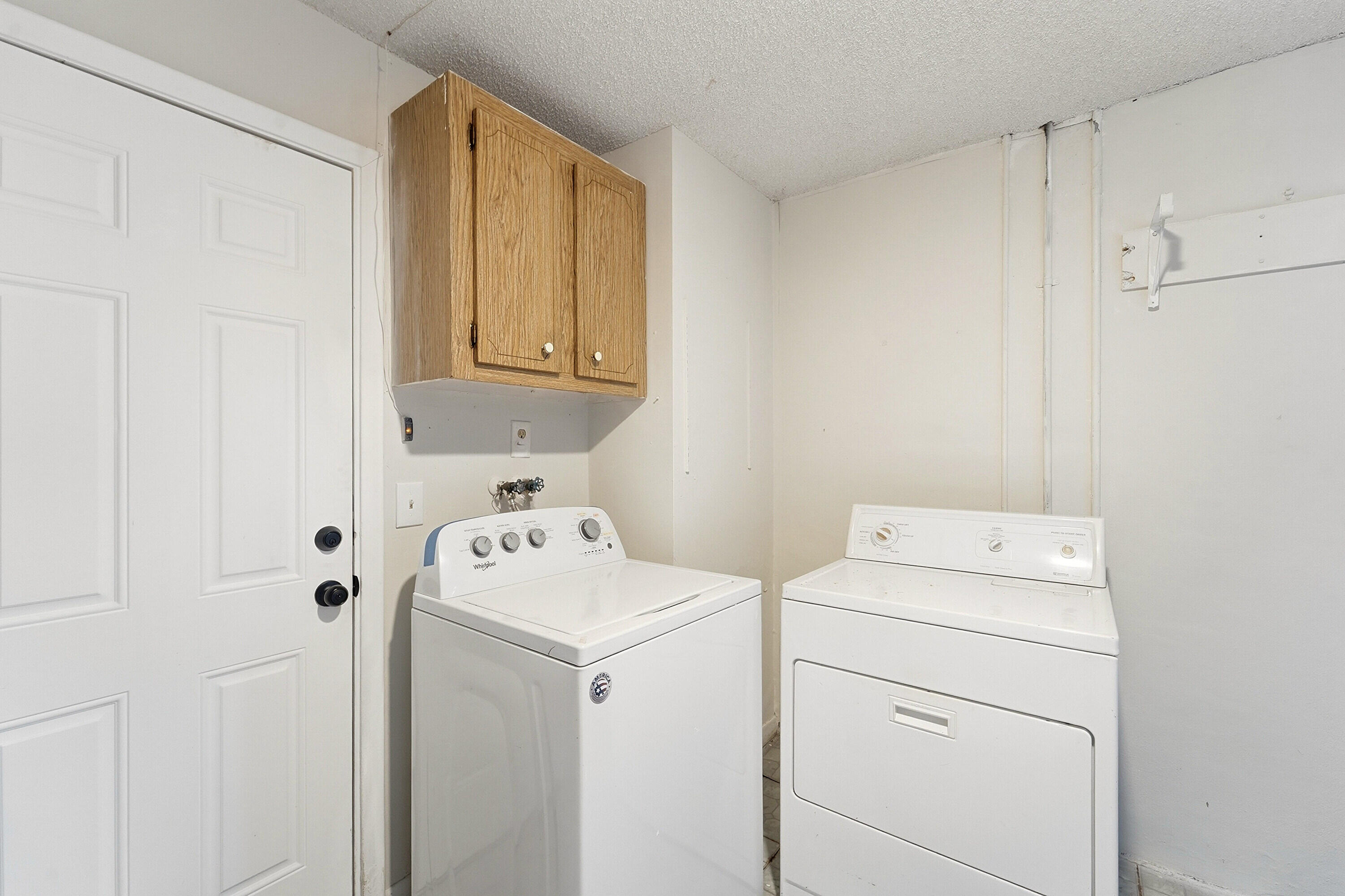 22267 Southwest 57th Avenue Boca Raton, FL 33428 - Photo 23 of 49 29_laundry