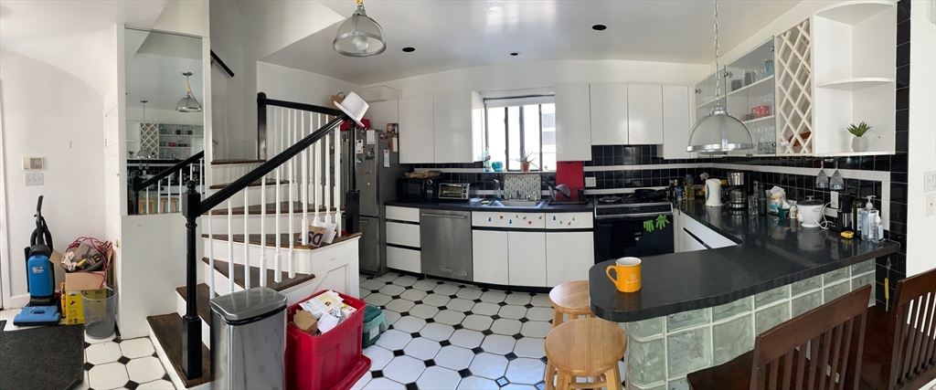 13 Dodge Street, Unit 1 Cambridge, MA 02139 - Photo 5 of 17