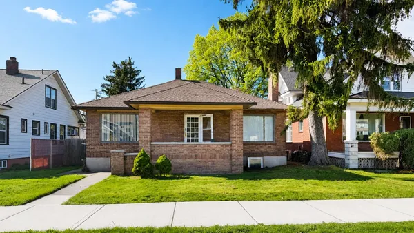 $395,000 | 808 East Mission Avenue, Spokane, WA 99202