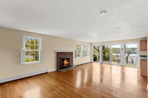 $825,000 | 209 Herring Pond Road, Plymouth, MA 02360