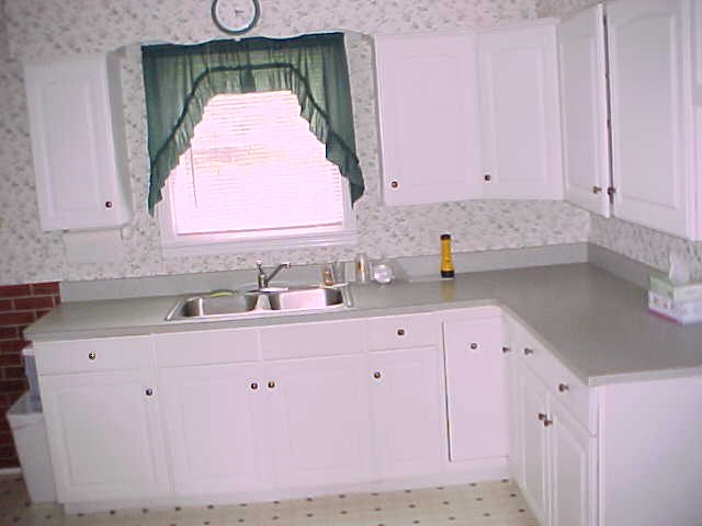 44711 Old Elizabeth Street Clinton Township, MI 48036 - Photo 13 of 19 31040432-12.JPG