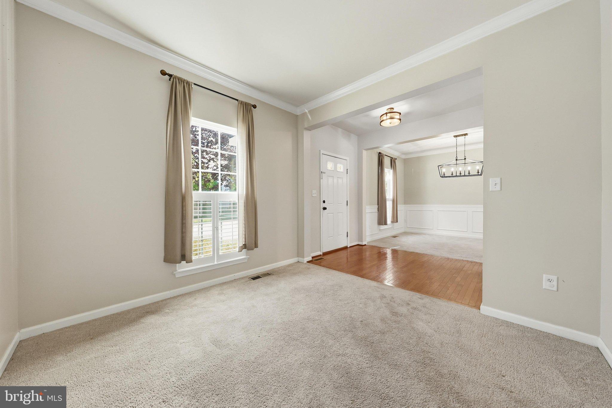 2115 Artillery Road Frederick, MD 21702 - Photo 6 of 59 Living Room