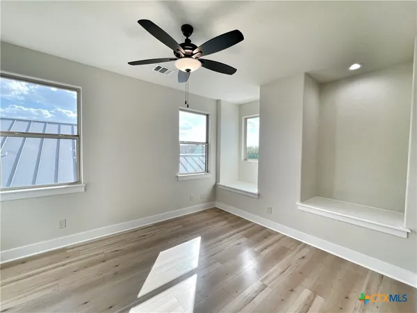 $2,450 | 1690 Gruene Vineyard Crossing, New Braunfels, TX 78130