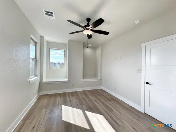 $2,450 | 1690 Gruene Vineyard Crossing, New Braunfels, TX 78130