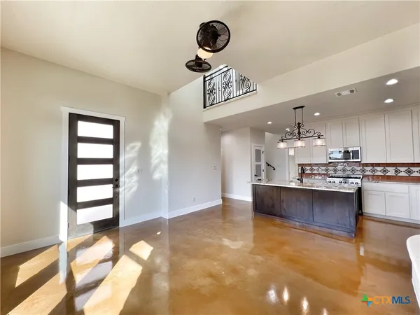 $2,450 | 1690 Gruene Vineyard Crossing, New Braunfels, TX 78130