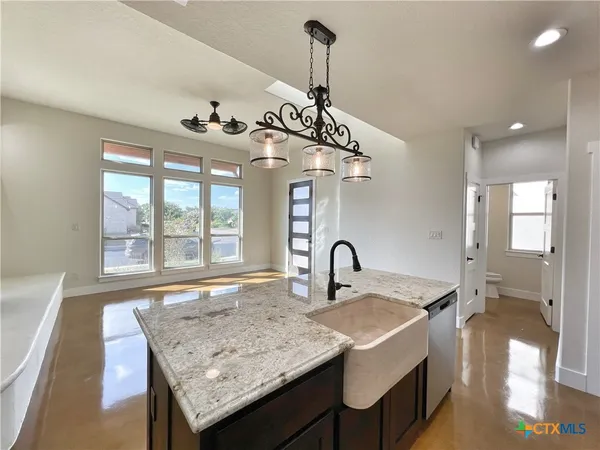 $2,450 | 1690 Gruene Vineyard Crossing, New Braunfels, TX 78130