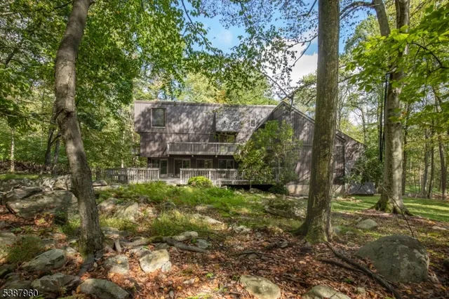 a view of outdoor space and garden