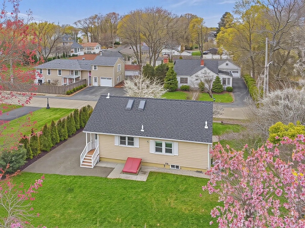 39 Brook Street Mansfield, MA 02048 - Photo 33 of 38