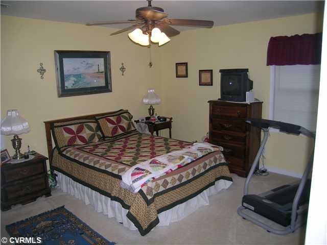 24280 Johnson Road Jetersville, VA 23083 - Photo 4 of 7 Gallery Image 4