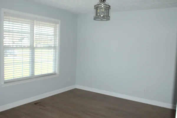 $2,295 | 139 Remington Lane, McMinnville, TN 37110