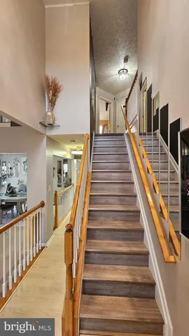 a view of entryway and hall