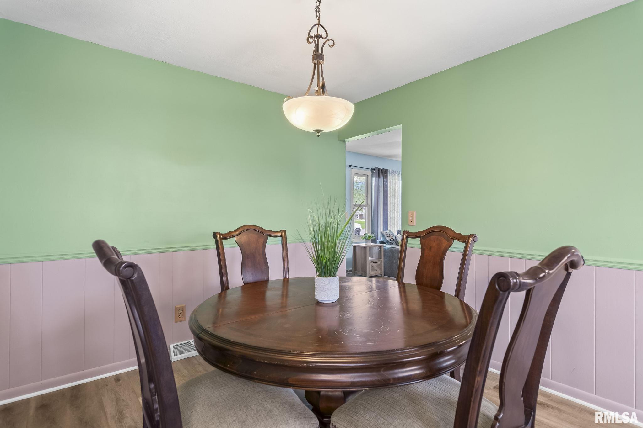 309 Bens Drive Chatham, IL 62629 - Photo 13 of 26