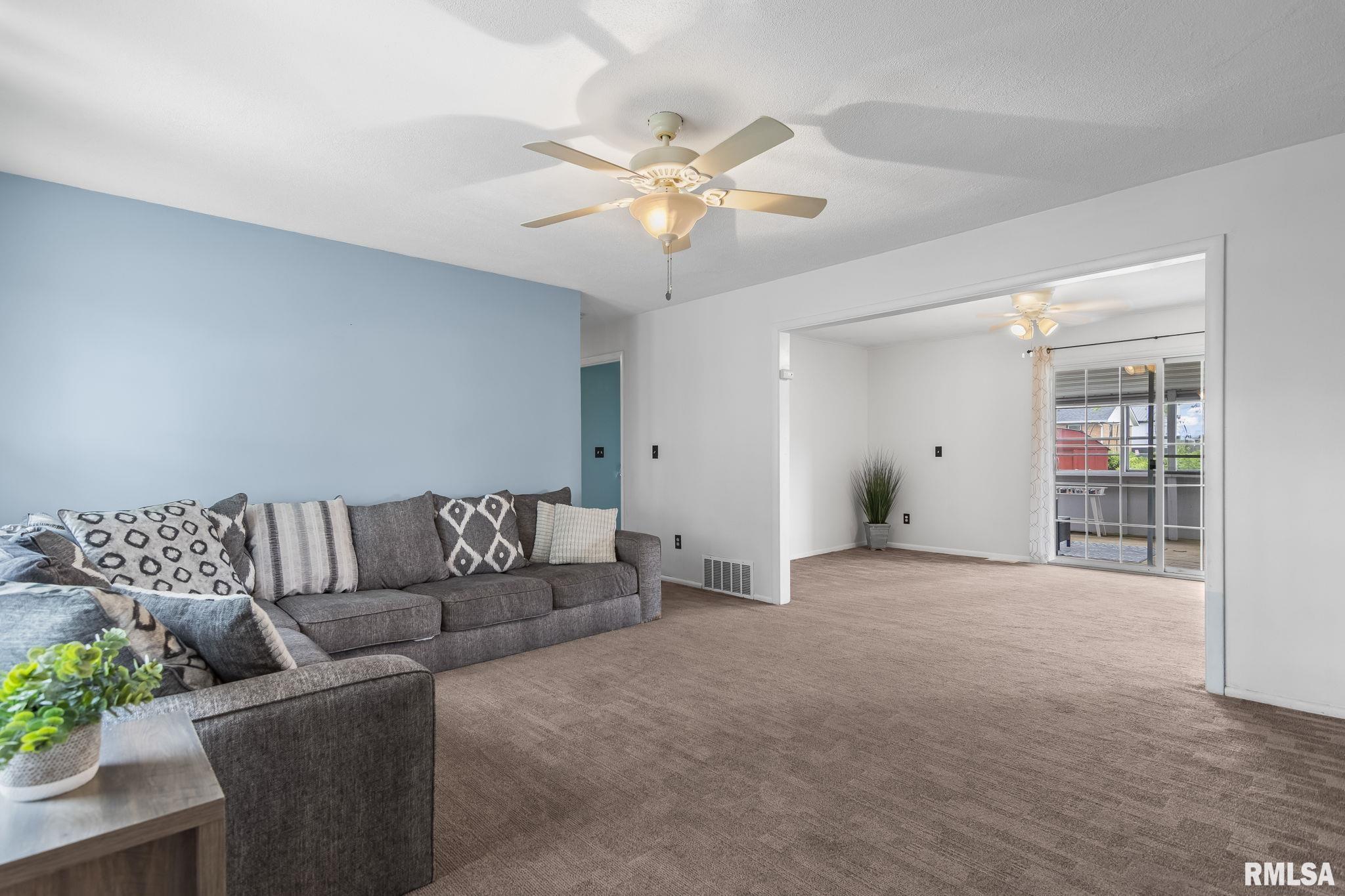 309 Bens Drive Chatham, IL 62629 - Photo 2 of 26