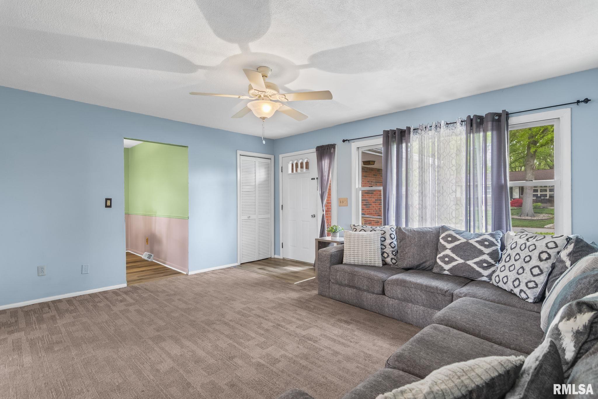 309 Bens Drive Chatham, IL 62629 - Photo 3 of 26