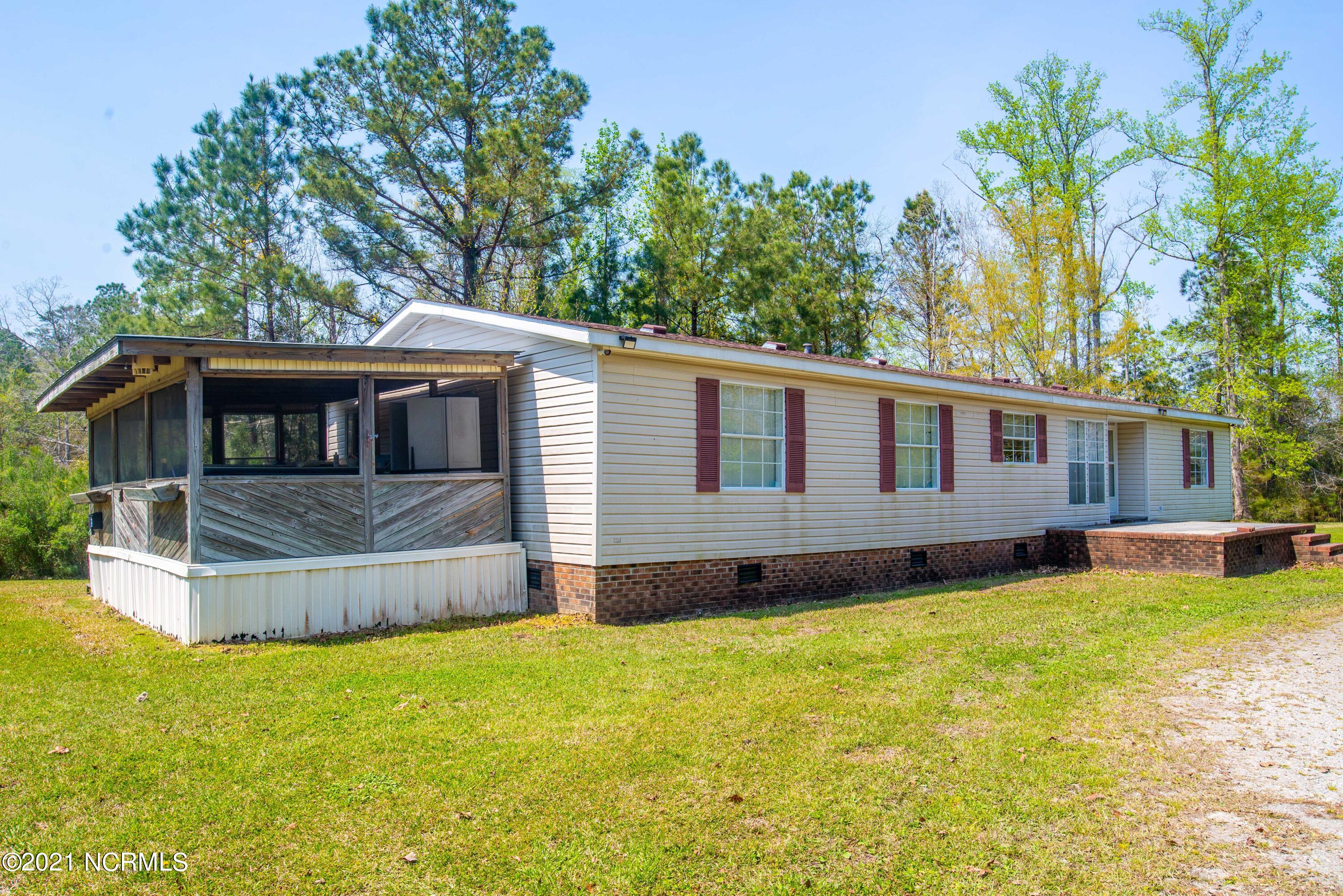 472 Swamp Road Havelock, NC 28532 - Photo 3 of 34 472 Swamp Road-3