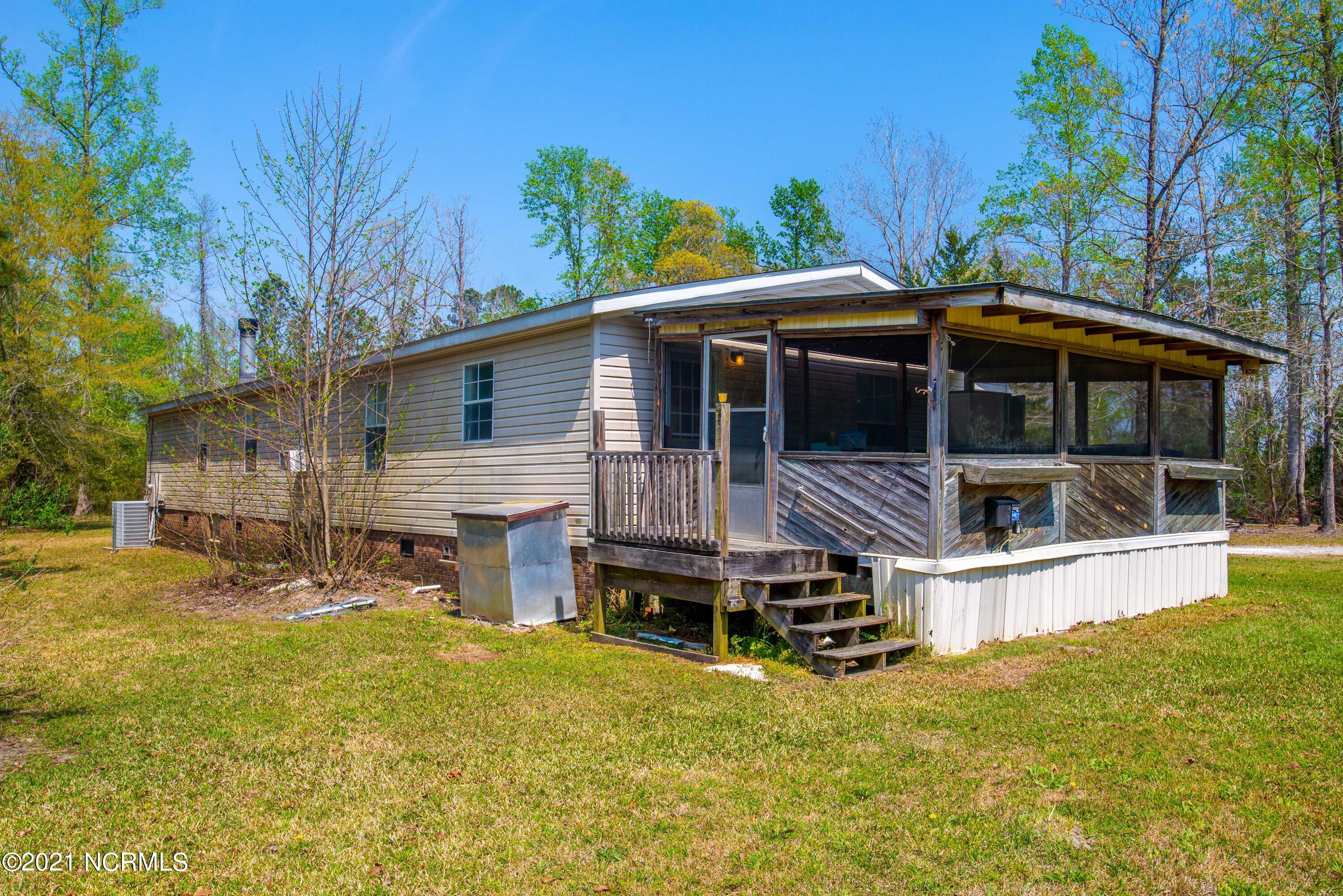 472 Swamp Road Havelock, NC 28532 - Photo 4 of 34 472 Swamp Road-4