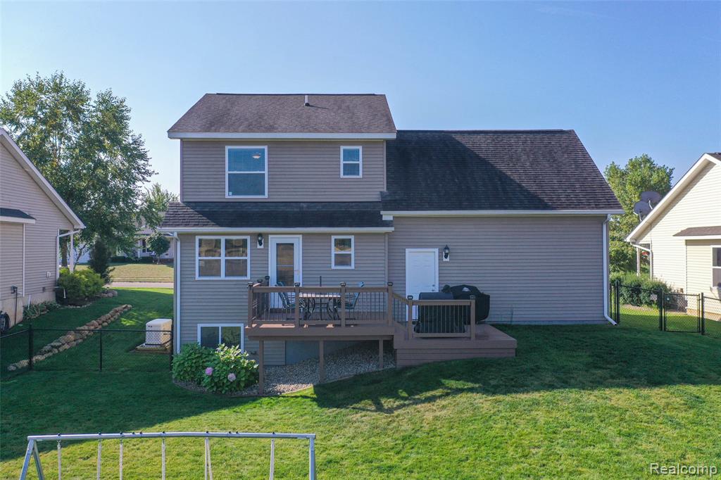 8166 Eagle Ridge Lane Fowlerville, MI 48836 - Photo 26 of 37 Gallery Image 26