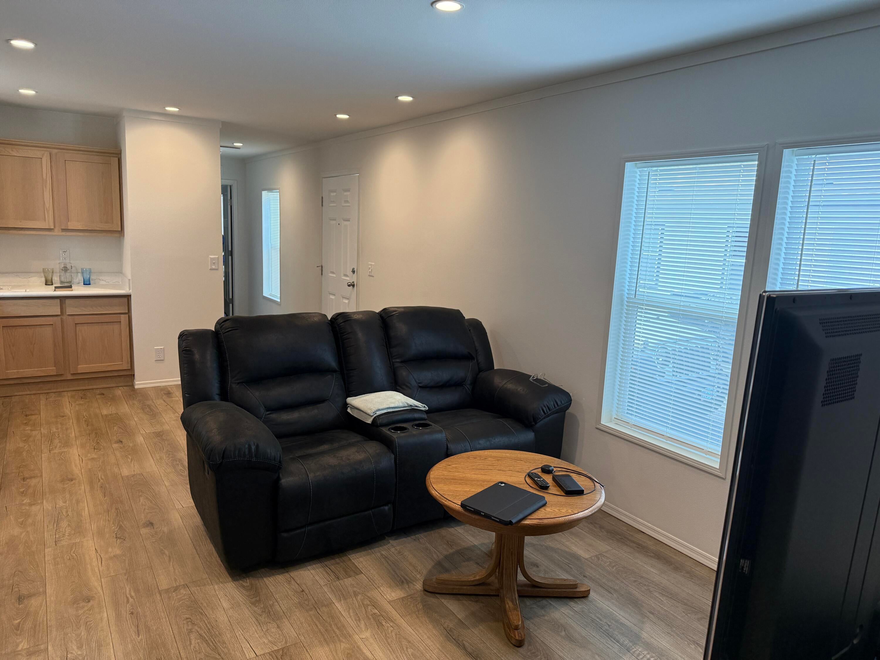 460 Arnos Road, Unit 73 Talent, OR 97540 - Photo 14 of 14 living1