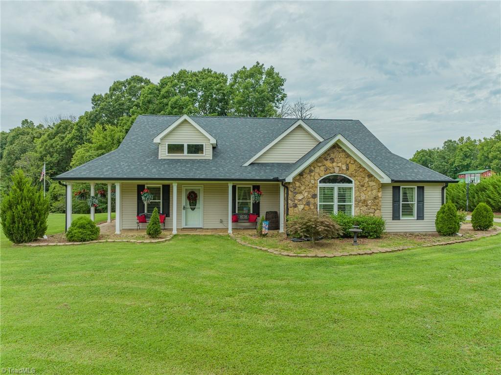 1550 Amity Hill Road Cleveland, NC 27013 - Photo 3 of 32