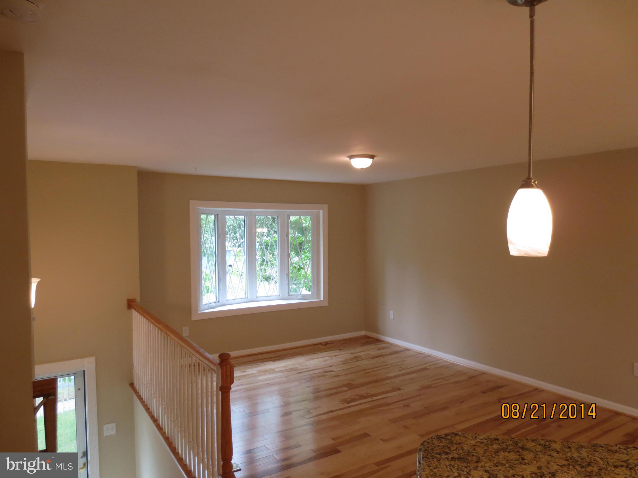 1902 Trafalgar Road Severn, MD 21144 - Photo 4 of 30 Living Room