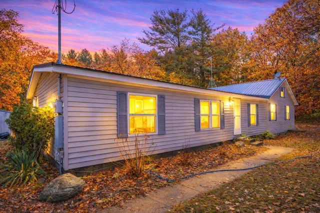 $364,999 | 8233 Beech Avenue, Howard City, MI 49329