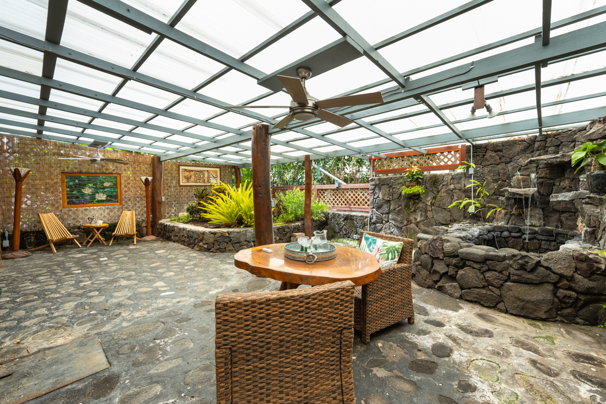 76-6179 Mania Road Kailua-Kona, HI 96740 - Photo 27 of 30 a outdoor space with lots of counter top space