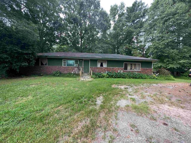 $325,000 | 865 South Jeff Davis Drive, Fayetteville, GA 30215