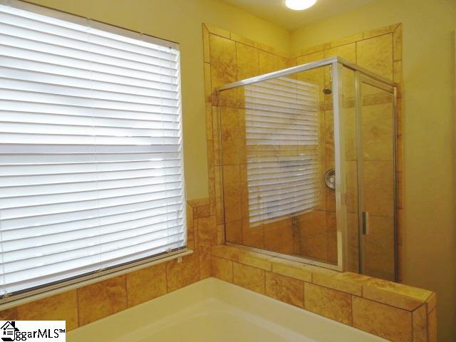 381 Amberleaf Way Simpsonville, SC 29681 - Photo 13 of 21 Gallery Image 13