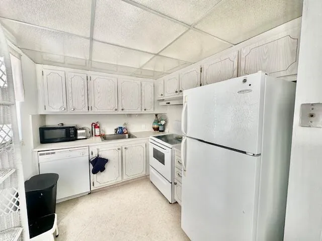 $1,500 | 85 Dorset C, Boca Raton, FL 33434