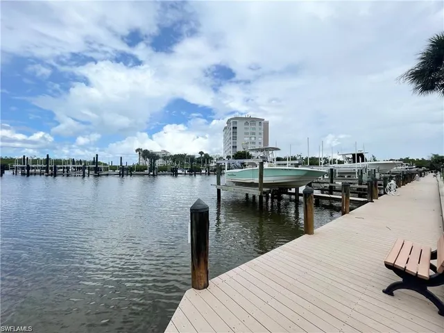 $6,200 | 12945 Vanderbilt Drive, Unit 402, Naples, FL 34110