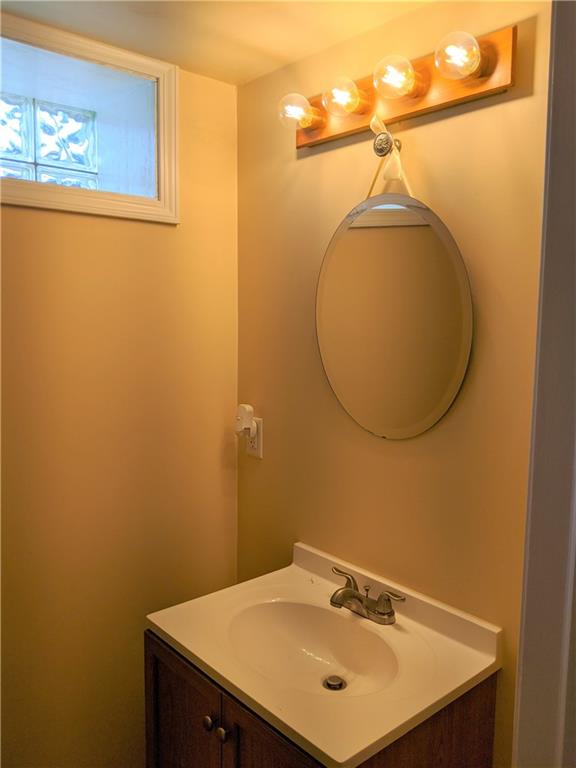 705 Freeport Road Freeport, PA 16229 - Photo 16 of 23 Gallery Image 16