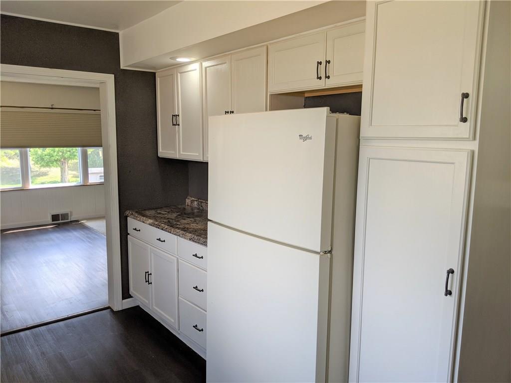 705 Freeport Road Freeport, PA 16229 - Photo 8 of 23 Gallery Image 8