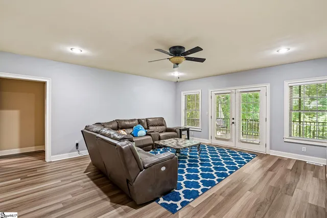 $775,000 | 6 Mendenhall Court, Simpsonville, SC 29681