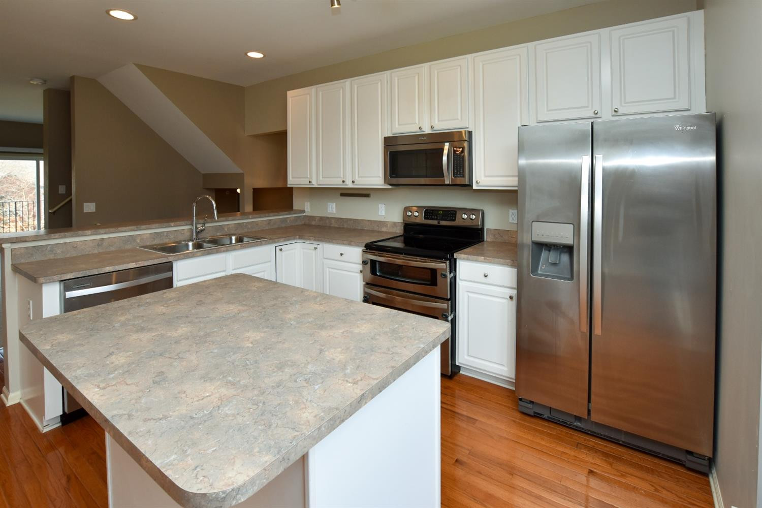 546 Cherry Orchard Road Canton, MI 48188 - Photo 4 of 31 Photo 4