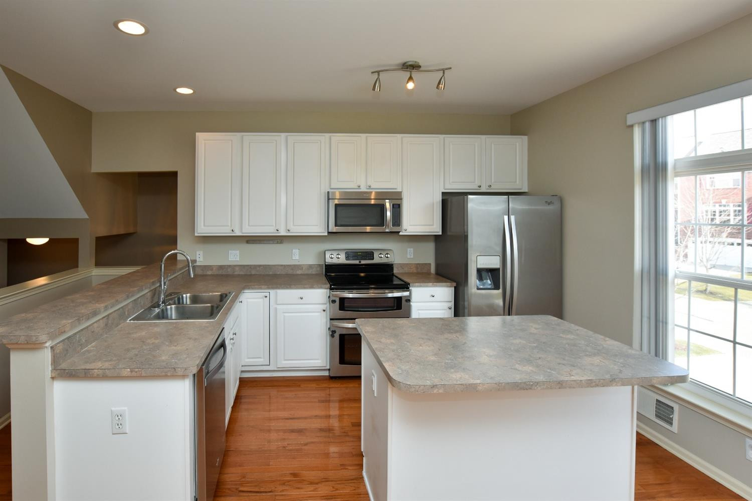 546 Cherry Orchard Road Canton, MI 48188 - Photo 5 of 31 Photo 5