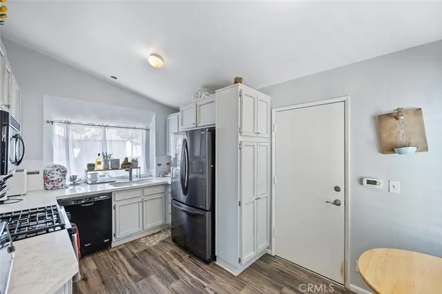 $620,000 | 28123 Seco Canyon Road, Unit 94, Saugus, CA 91390