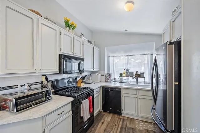 $620,000 | 28123 Seco Canyon Road, Unit 94, Saugus, CA 91390