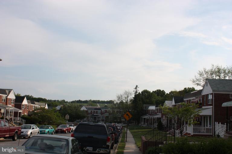 7313 Berkshire Road Baltimore, MD 21224 - Photo 2 of 9 View