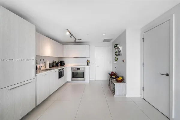 $4,500 | 501 Northeast 31st Street, Unit 3009, Miami, FL 33137