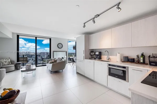 $4,500 | 501 Northeast 31st Street, Unit 3009, Miami, FL 33137