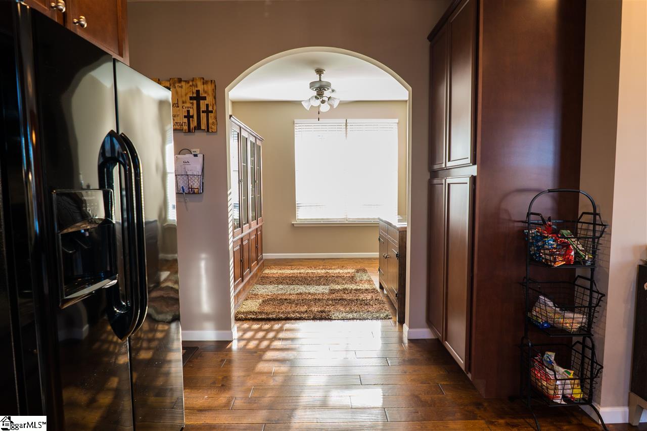 147 Autumn Hill Road Greer, SC 29651 - Photo 15 of 32 Gallery Image 15