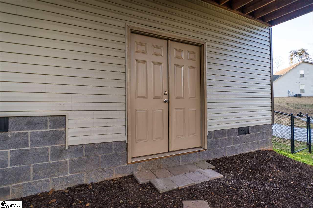 147 Autumn Hill Road Greer, SC 29651 - Photo 31 of 32 Gallery Image 31