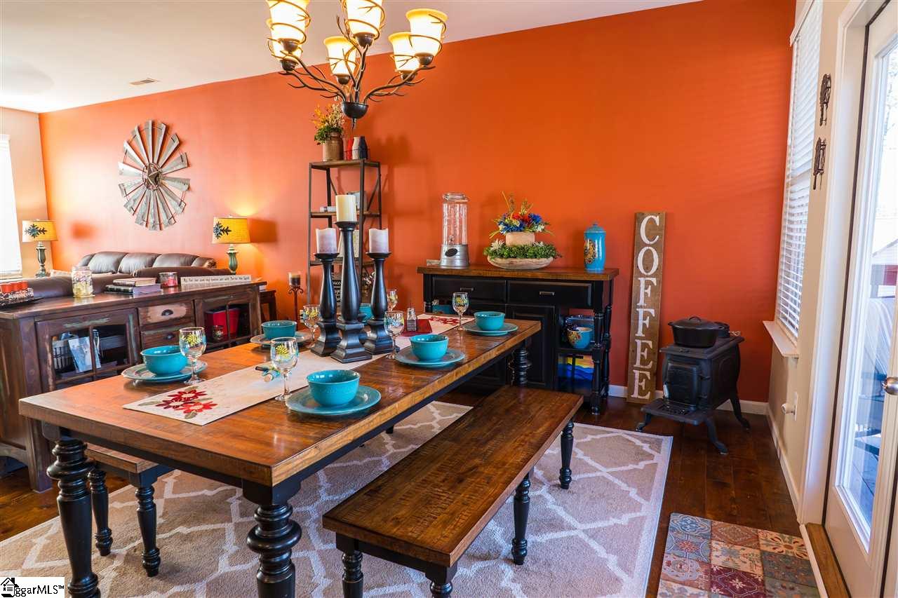 147 Autumn Hill Road Greer, SC 29651 - Photo 7 of 32 Gallery Image 7